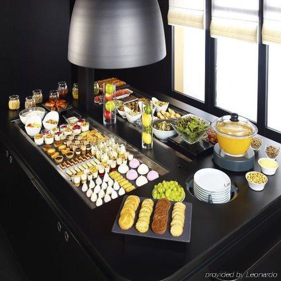 แคมปานีล ดักซ์ เซนต์ พอล เล ดักซ์ Hotel แซ็ง-โปล-เล-ดักซ์ ร้านอาหาร รูปภาพ